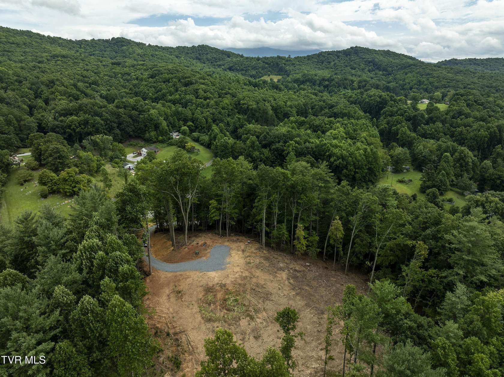 4 Acres of Residential Land for Sale in Unicoi, Tennessee