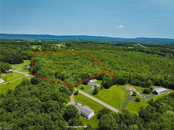 24 Acres of Recreational Land for Sale in Mount Airy, North Carolina
