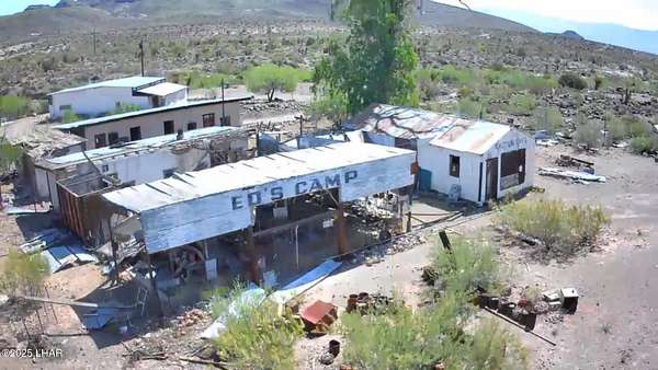 129 Acres of Land with Home for Sale in Golden Valley, Arizona