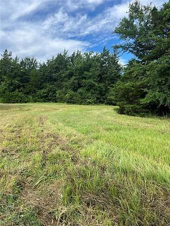 12 Acres of Recreational Land & Farm for Sale in Sulphur Springs, Texas