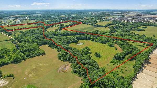 31.5 Acres of Agricultural & Residential Land for Sale in McKinney, Texas