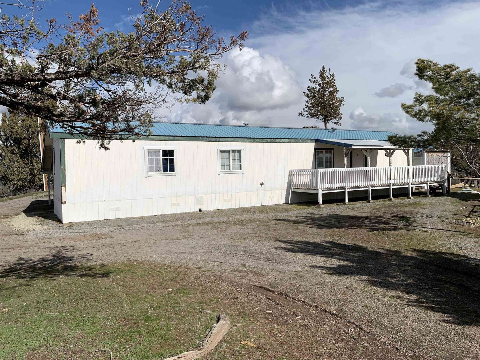 5.24 Acres of Residential Land with Home for Sale in Montague, California