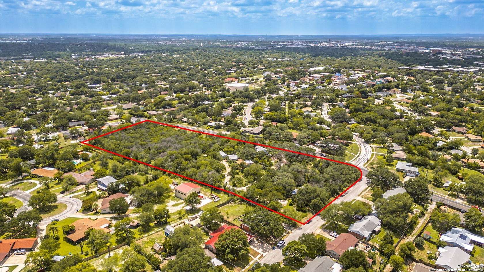 5.9 Acres of Improved Residential Land for Sale in San Antonio, Texas