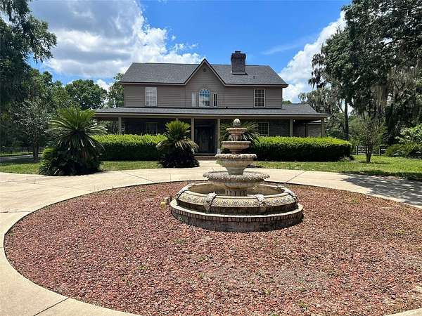 12.7 Acres of Land with Home for Lease in Ocala, Florida