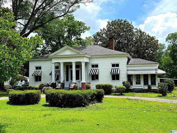 1.67 Acres of Land with Home for Sale in Columbiana, Alabama