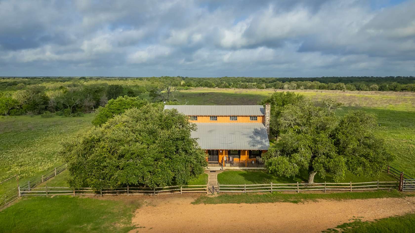 353 Acres of Recreational Land & Farm for Sale in West Point, Texas