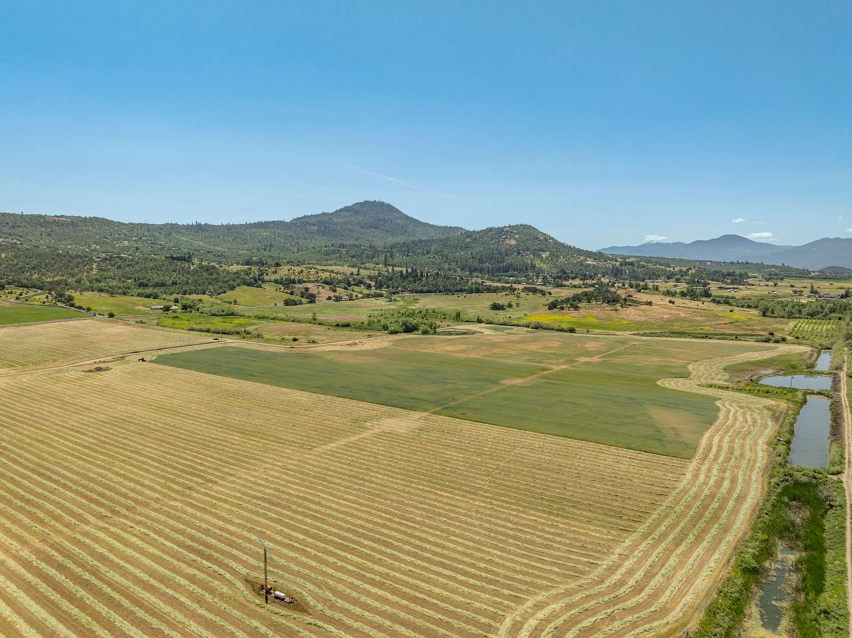 139 Acres of Land for Sale in Medford, Oregon