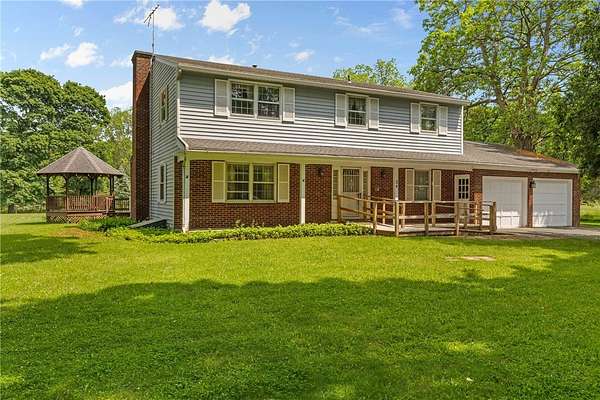 2.54 Acres of Residential Land with Home for Sale in Chili Town, New York