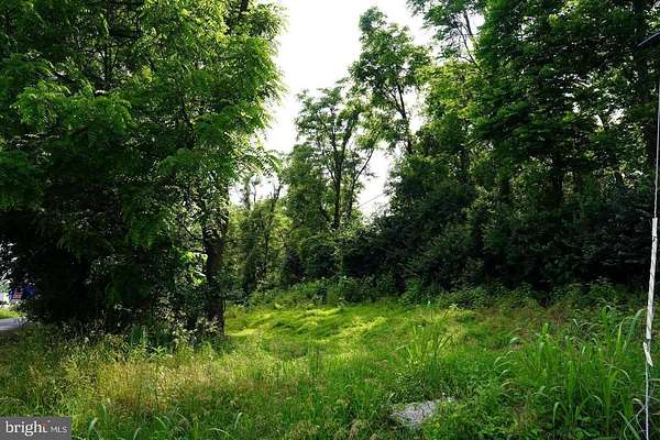 1.25 Acres of Residential Land for Sale in Martinsburg, West Virginia