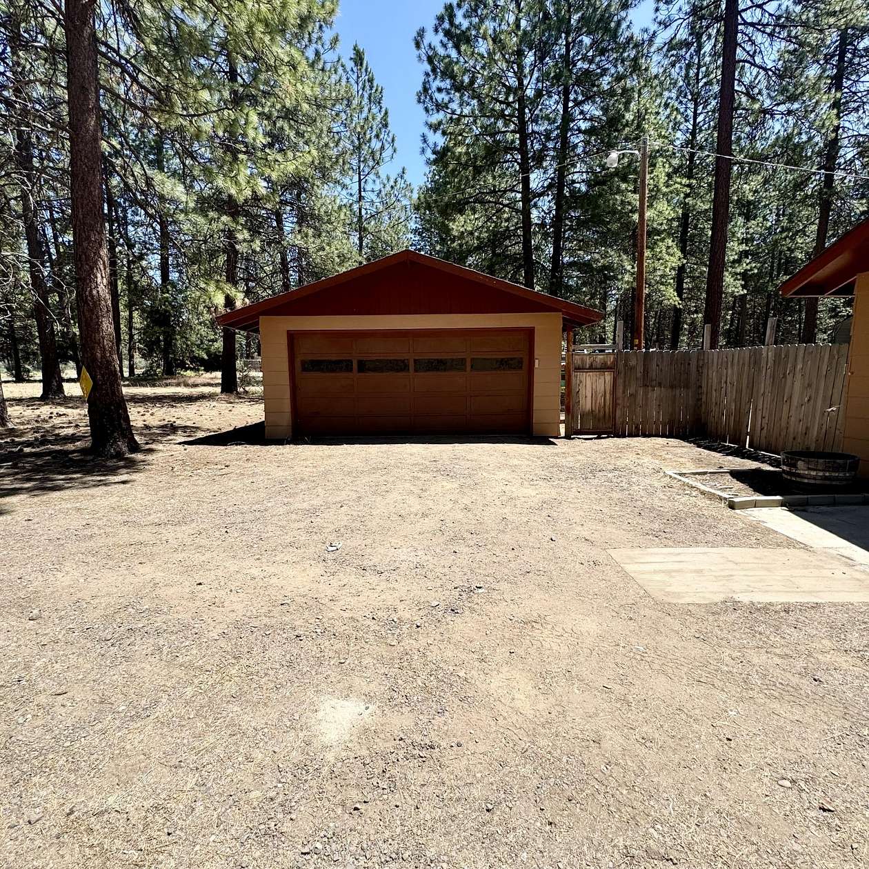 5 Acres of Land with Home for Sale in Chiloquin, Oregon