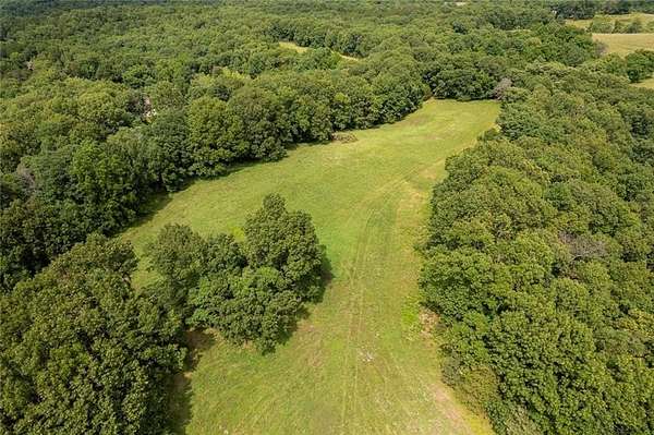 21 Acres of Agricultural Land for Sale in Berryville, Arkansas