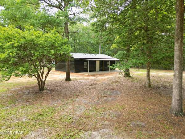 0.37 Acres of Land for Sale in Vernon, Florida