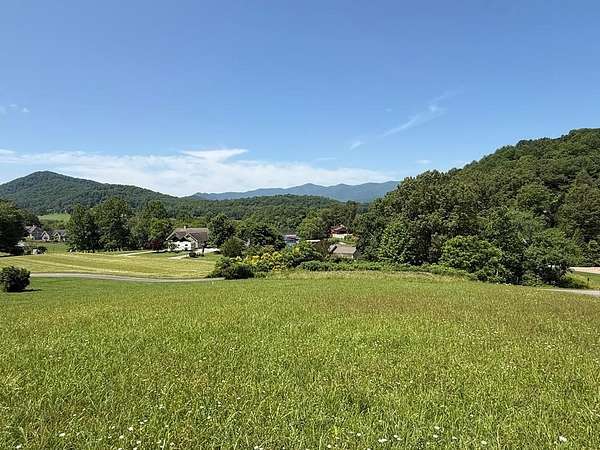 0.75 Acres of Land for Sale in Hiawassee, Georgia