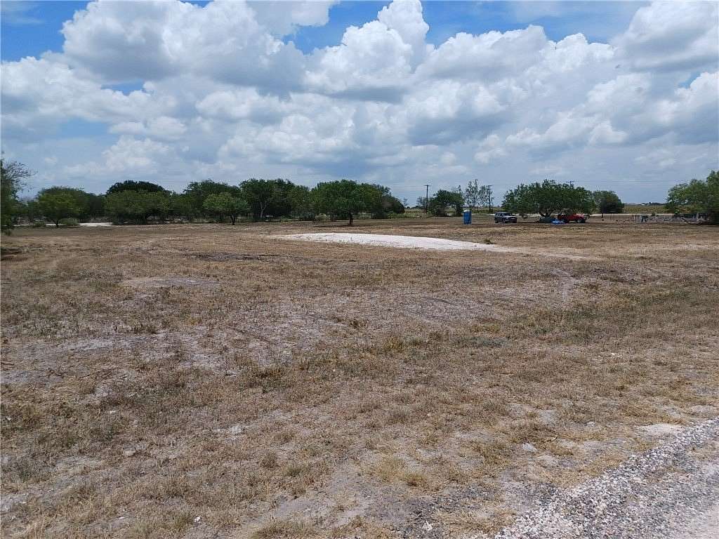1 Acre of Land for Sale in Orange Grove, Texas