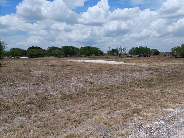 1 Acre of Land for Sale in Orange Grove, Texas
