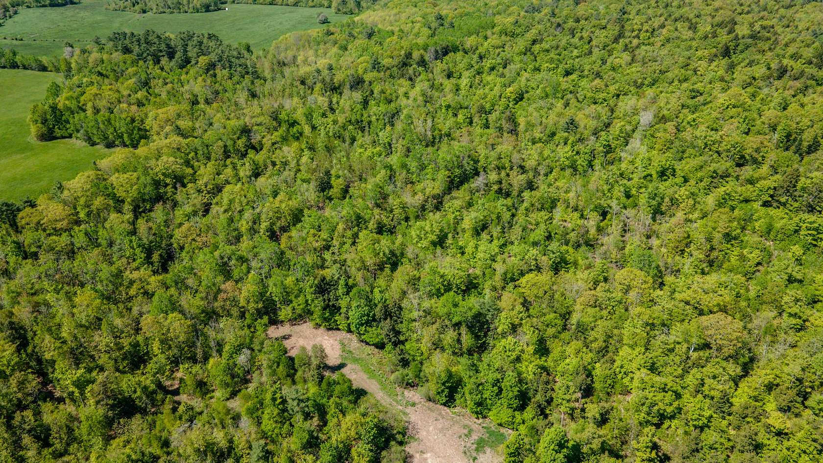 10.9 Acres of Land for Sale in West Gardiner Town, Maine