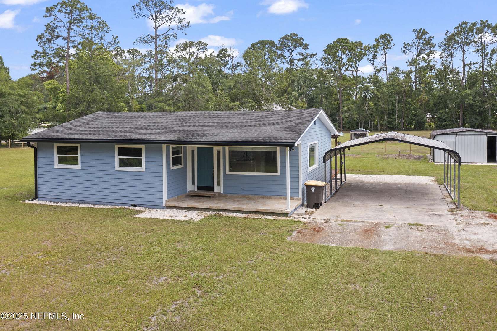 1.33 Acres of Residential Land with Home for Sale in Jacksonville, Florida