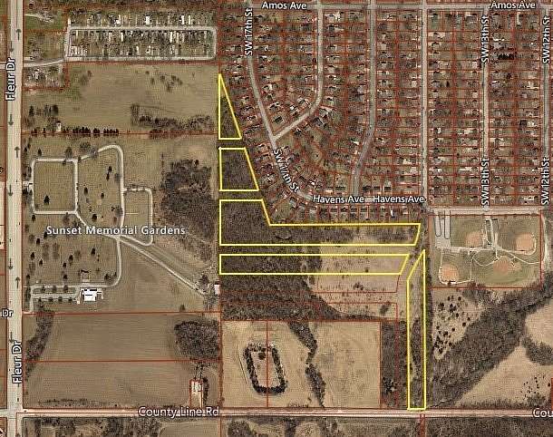 12.2 Acres of Land for Sale in Des Moines, Iowa