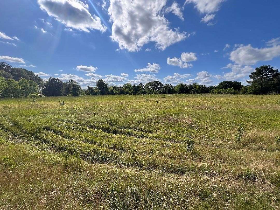 5.42 Acres of Land for Sale in Kilgore, Texas