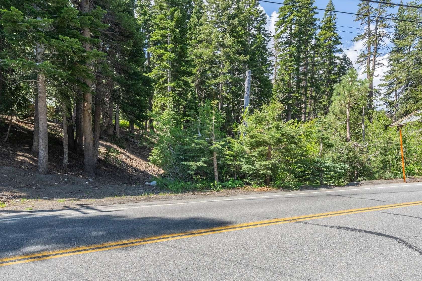 0.5 Acres of Residential Land for Sale in Mammoth Lakes, California