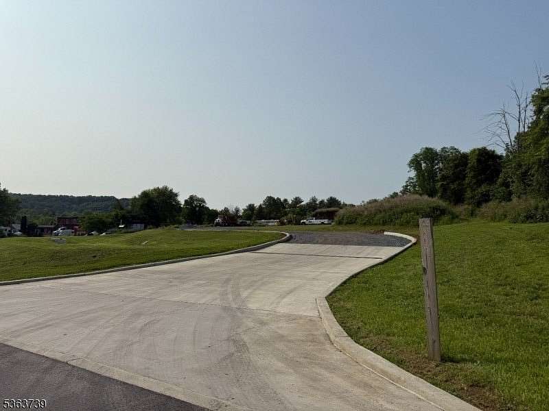 5.72 Acres of Commercial Land for Sale in Lopatcong Township, New Jersey