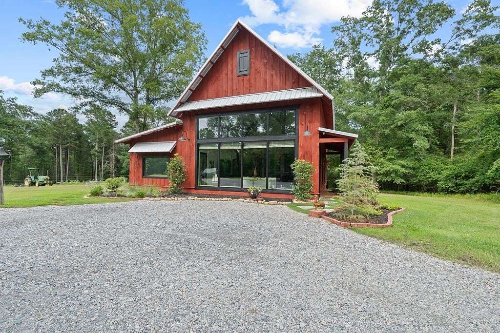 22 Acres of Recreational Land with Home for Sale in Milledgeville, Georgia