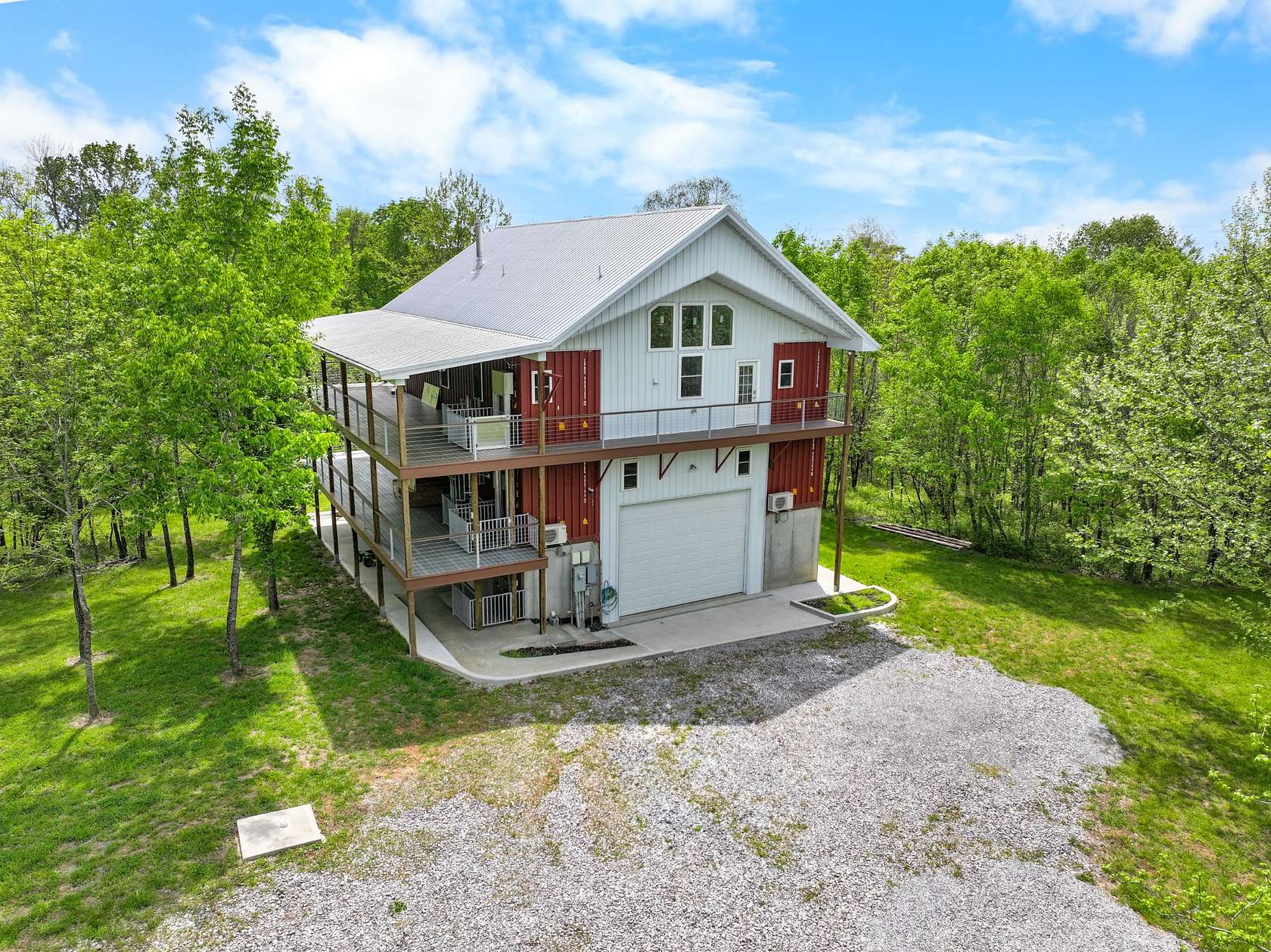 6 Acres of Improved Mixed-Use Land for Sale in Indian Mound, Tennessee