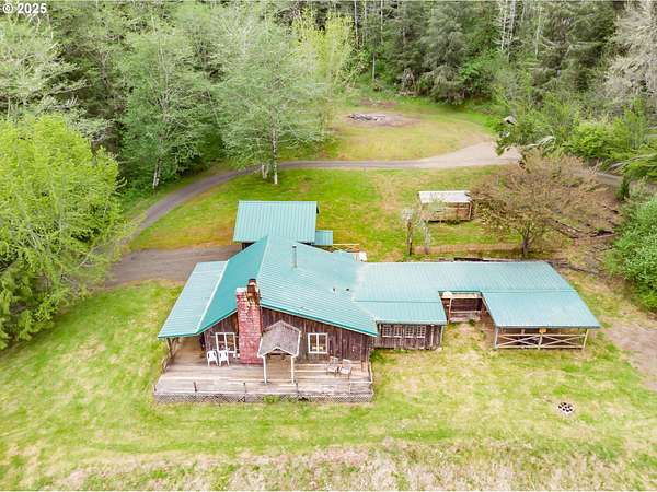 5.52 Acres of Residential Land with Home for Sale in Otis, Oregon
