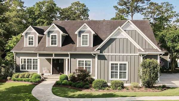 1.64 Acres of Residential Land with Home for Sale in Thomasville, Georgia