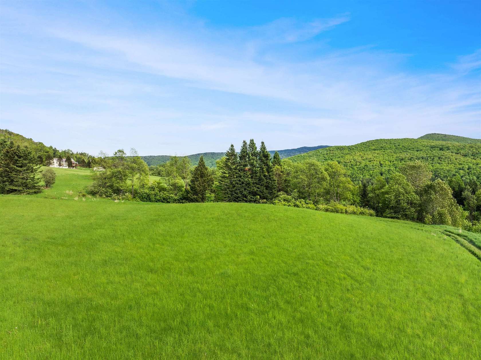 2.4 Acres of Residential Land for Sale in Colebrook, New Hampshire
