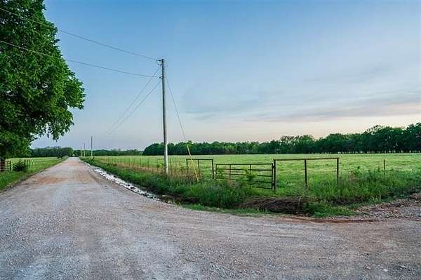 2.64 Acres of Land for Sale in Ketchum, Oklahoma