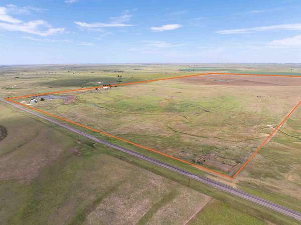 317 Acres of Agricultural Land for Sale in Follett, Texas