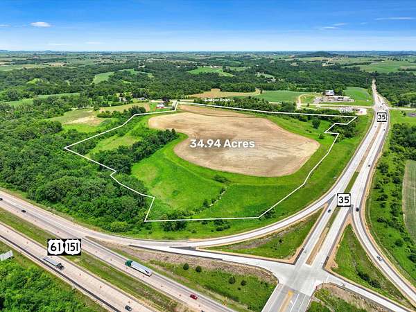 35 Acres of Commercial Land for Sale in Hazel Green, Wisconsin