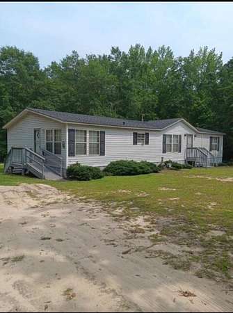 8.8 Acres of Residential Land with Home for Sale in Barnwell, South Carolina