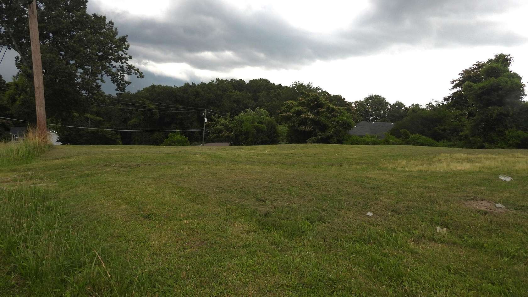 6 Acres of Residential Land for Sale in Rossville, Georgia