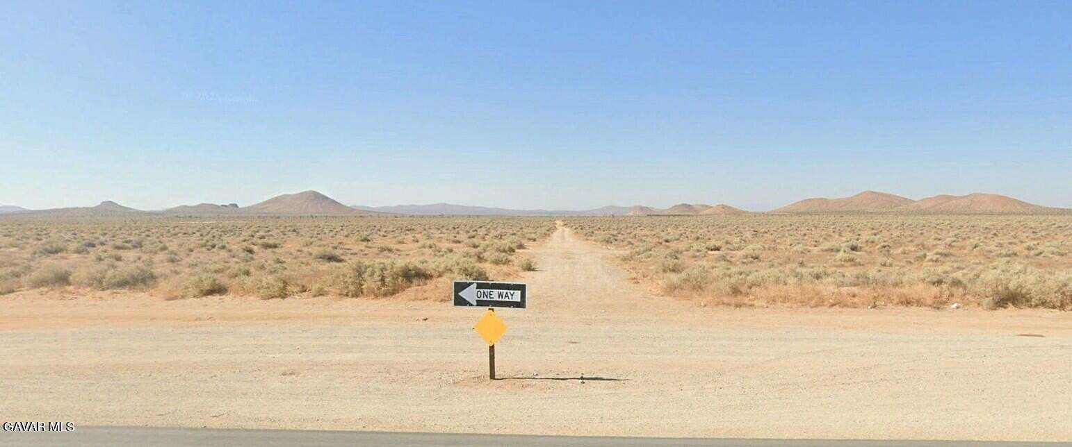 2.5 Acres of Land for Sale in Mojave, California