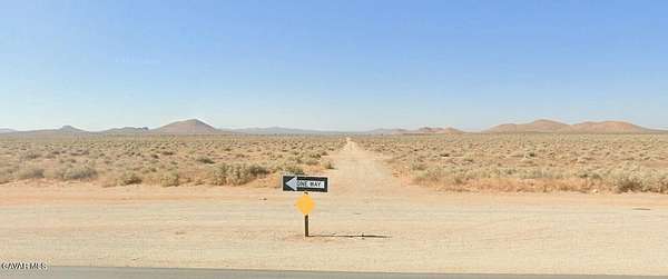 2.5 Acres of Land for Sale in Mojave, California