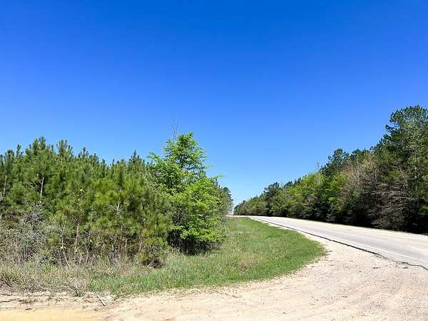 18 Acres of Recreational Land for Sale in Camden, Texas