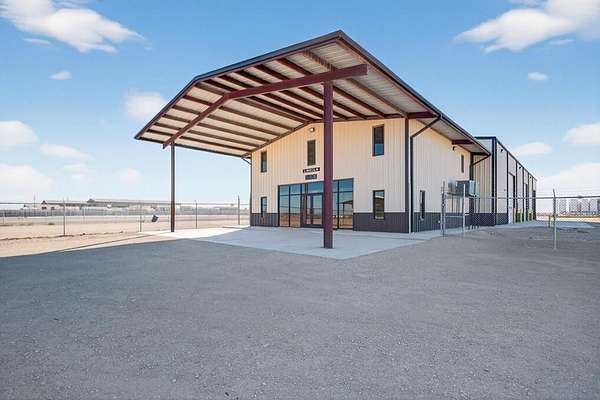 4 Acres of Improved Commercial Land for Sale in Odessa, Texas