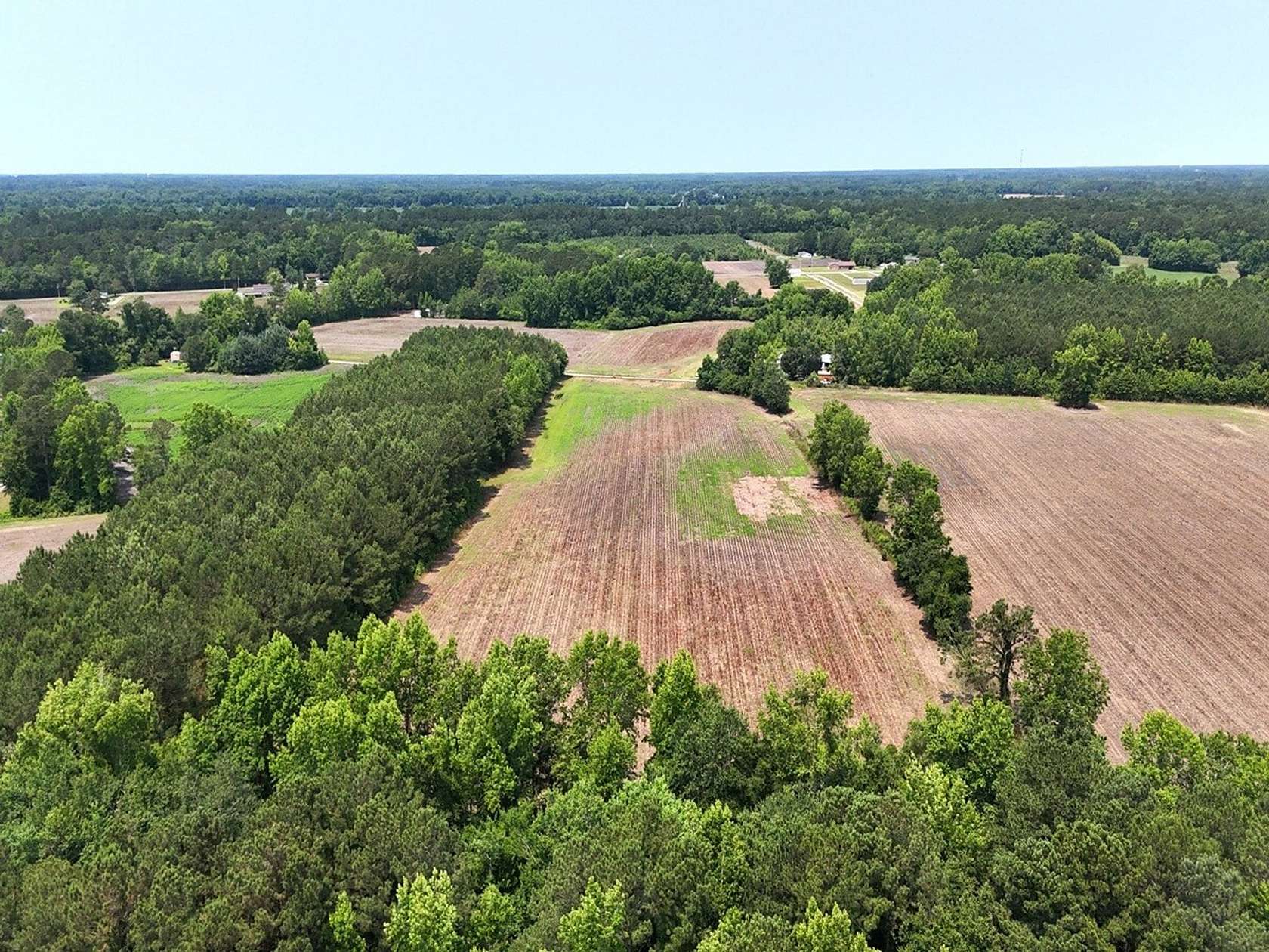 14 Acres of Recreational Land & Farm for Sale in Lumberton, North Carolina