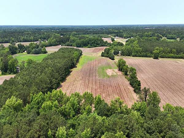 14 Acres of Recreational Land & Farm for Sale in Lumberton, North Carolina