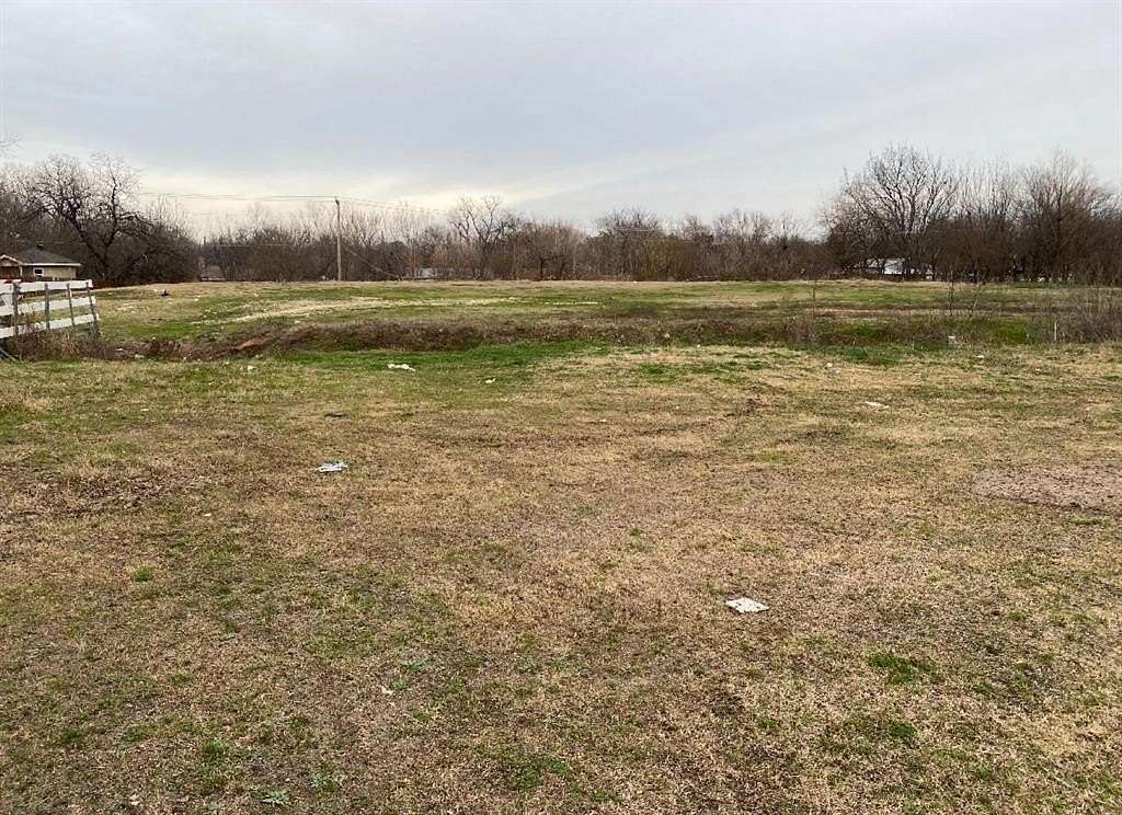 1 Acre of Residential Land for Sale in Fort Worth, Texas