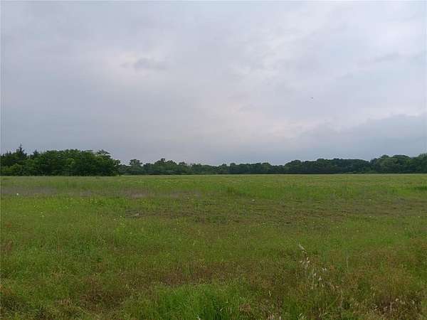 20.6 Acres of Land for Sale in Lancaster, Texas
