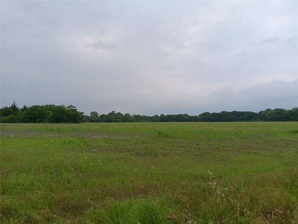 20.6 Acres of Recreational & Residential Land for Sale in Lancaster, Texas