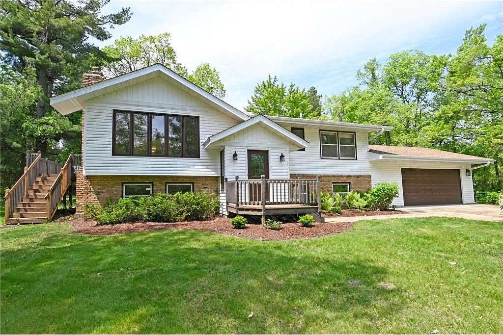 2.5 Acres of Residential Land with Home for Sale in Oak Grove, Minnesota