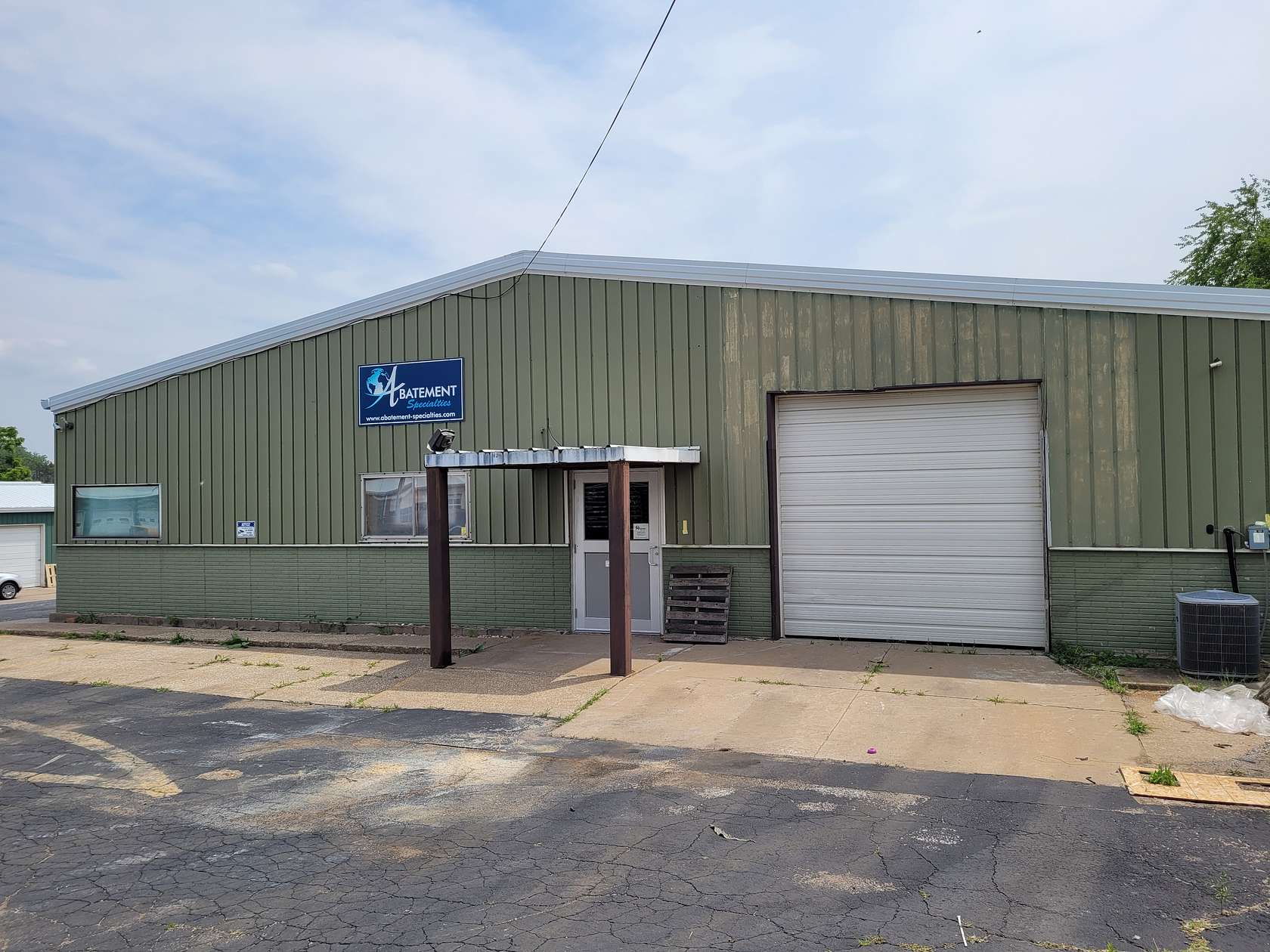 9.27 Acres of Commercial Land for Lease in Davenport, Iowa