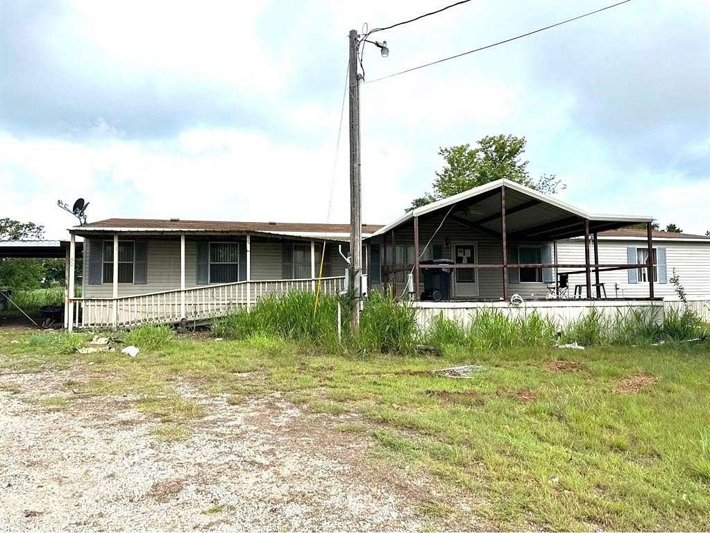 2.5 Acres of Residential Land with Home for Sale in Tuttle, Oklahoma