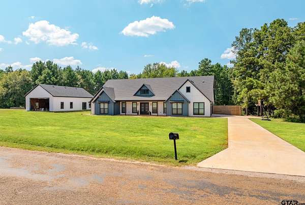 2.55 Acres of Residential Land with Home for Sale in Frankston, Texas