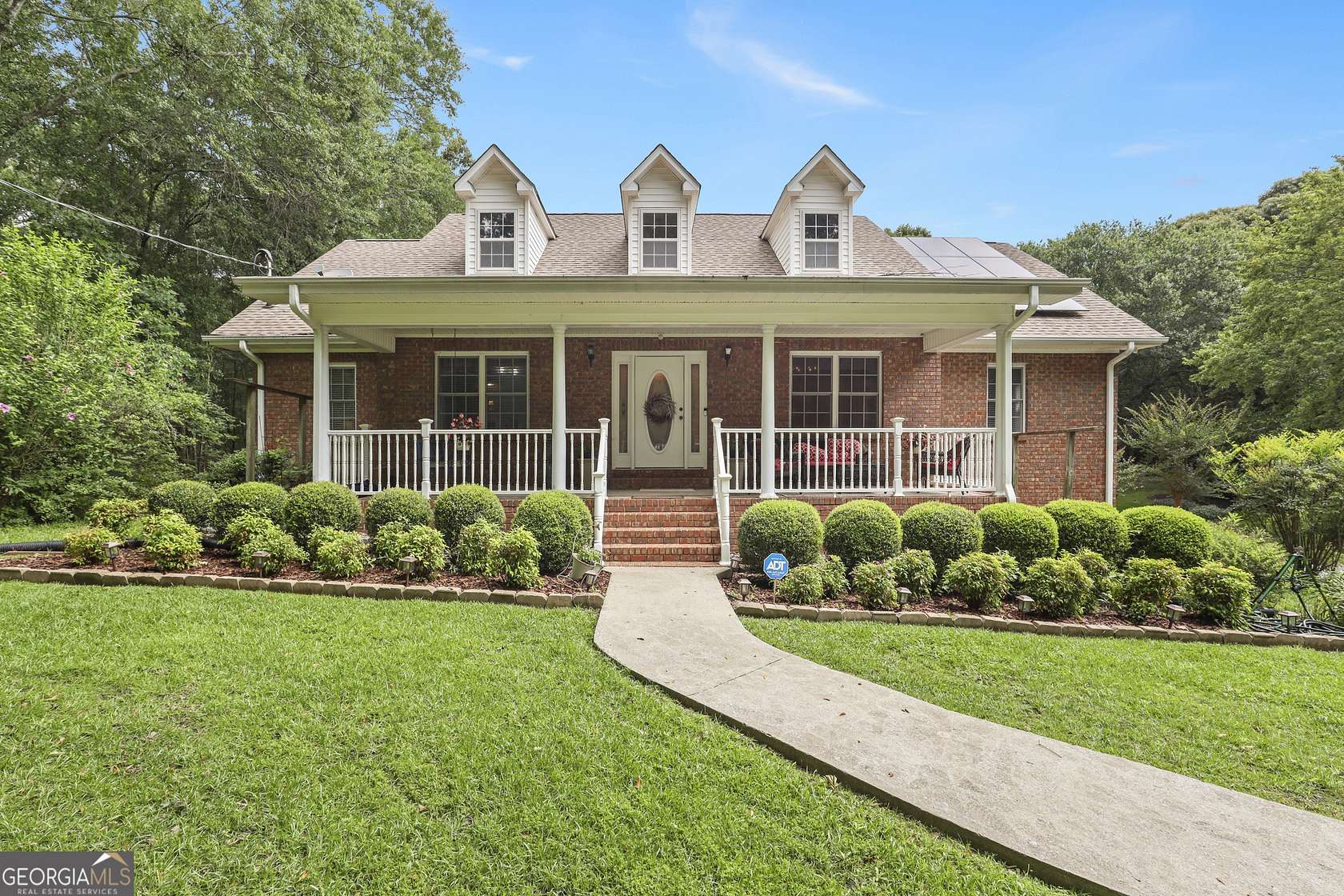 3.1 Acres of Residential Land with Home for Sale in Canon, Georgia