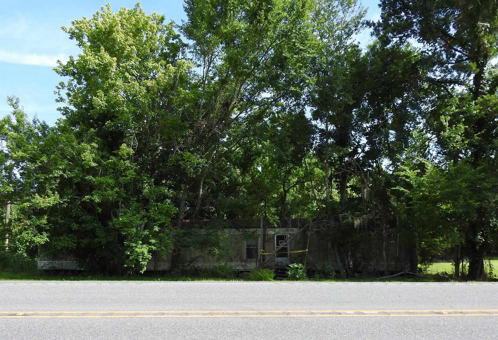 0.82 Acres of Mixed-Use Land for Sale in Morgan City, Louisiana